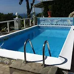 La Guardia Bed & Breakfast