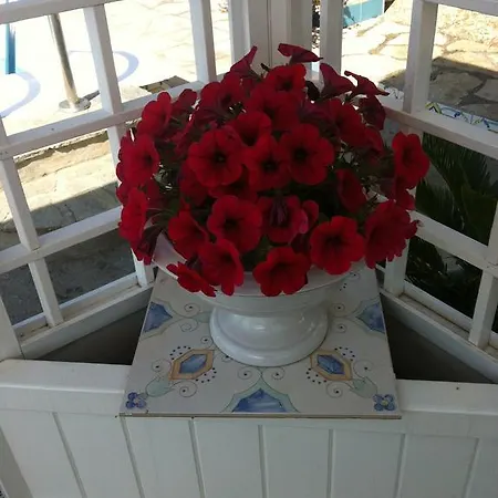 La Guardia Bed and Breakfast