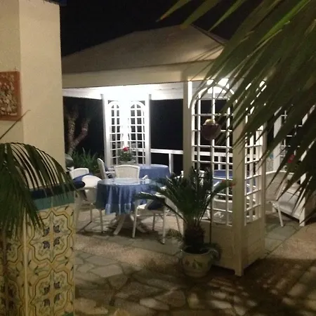 La Guardia Bed and Breakfast Ανακάπρι