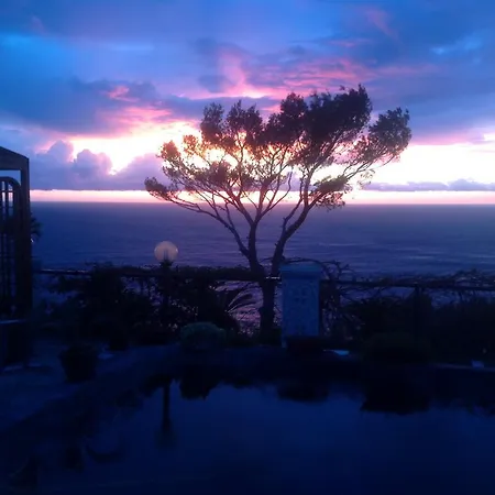La Guardia Oda ve Kahvaltı Anacapri (Isola di Capri)