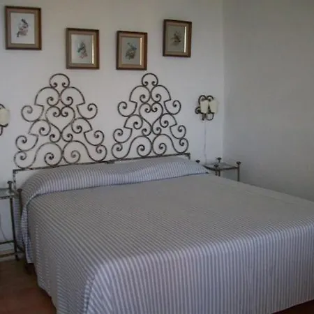 La Guardia Nocleg ze śniadaniem *